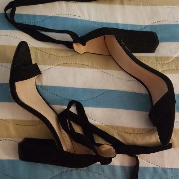 Steve Madden Shoes - Cute black heels